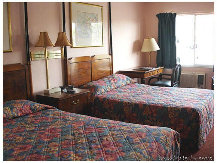 Red Carpet Inn Kissimmee Room photo
